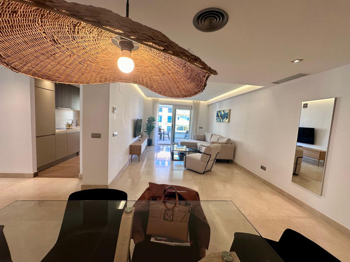 Image No.28-3 Bed Property for sale