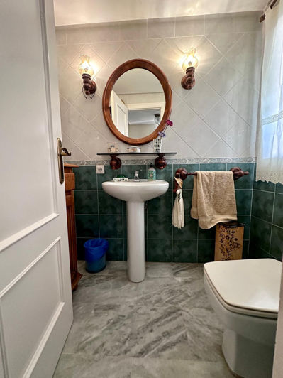 Image No.16-4 Bed Property for sale