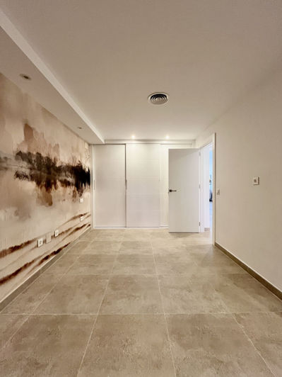 Image No.31-3 Bed Property for sale