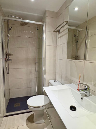 Image No.15-2 Bed Property for sale