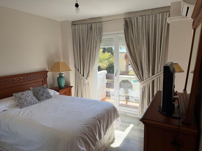 Image No.36-3 Bed Property for sale