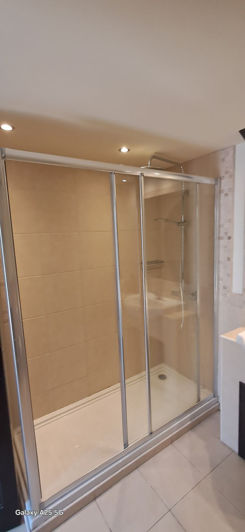 Image No.20-6 Bed Property for sale