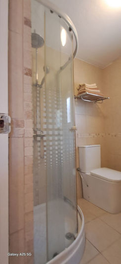 Image No.23-6 Bed Property for sale