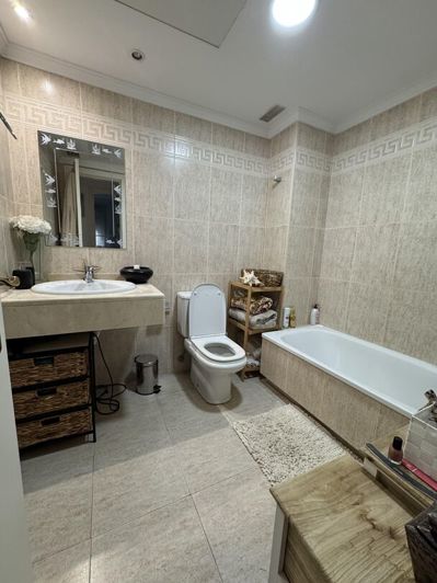 Image No.8-2 Bed Property for sale