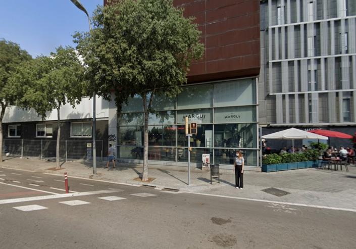 Image No.13-2 Bed Property for sale