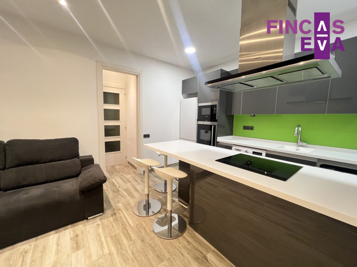 Image No.11-2 Bed Property for sale