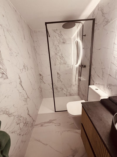 Image No.22-2 Bed Property for sale