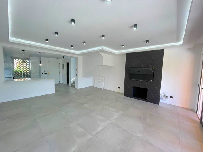 Image No.5-3 Bed Property for sale