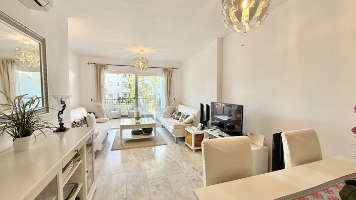 Image No.8-2 Bed Property for sale