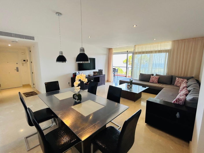 Image No.10-3 Bed Property for sale