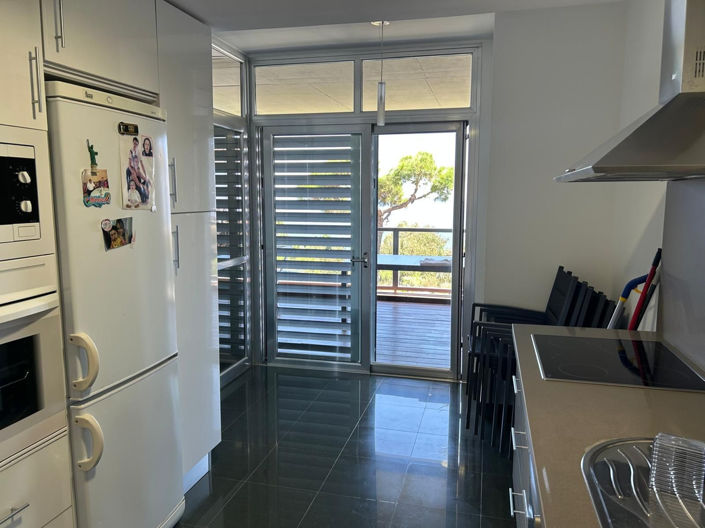 Image No.12-3 Bed Property for sale