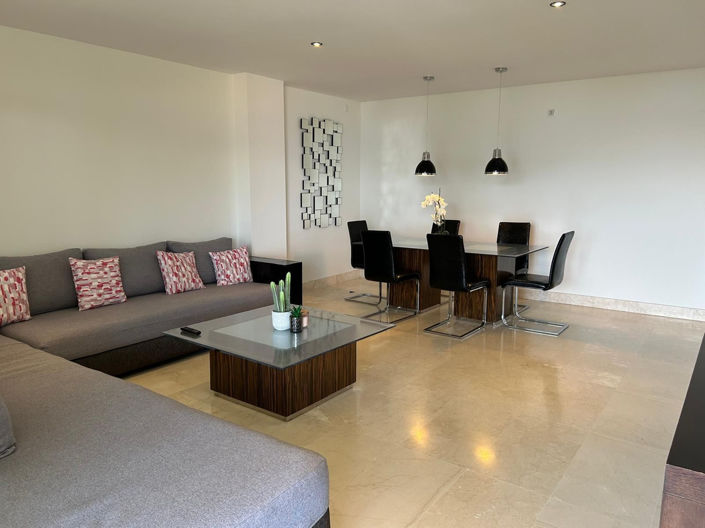 Image No.9-3 Bed Property for sale