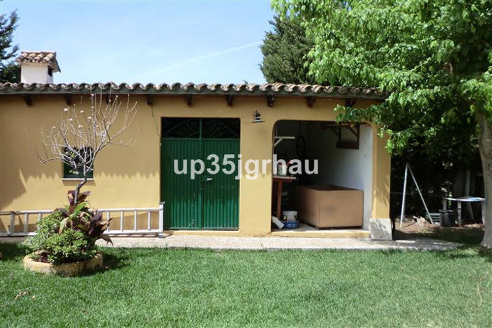 Image No.37-5 Bed Property for sale