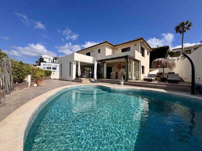 Image No.3-5 Bed Property for sale