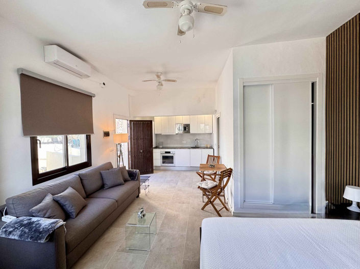 Image No.44-5 Bed Property for sale