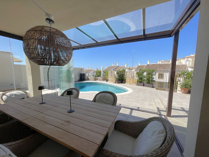 Image No.5-5 Bed Property for sale