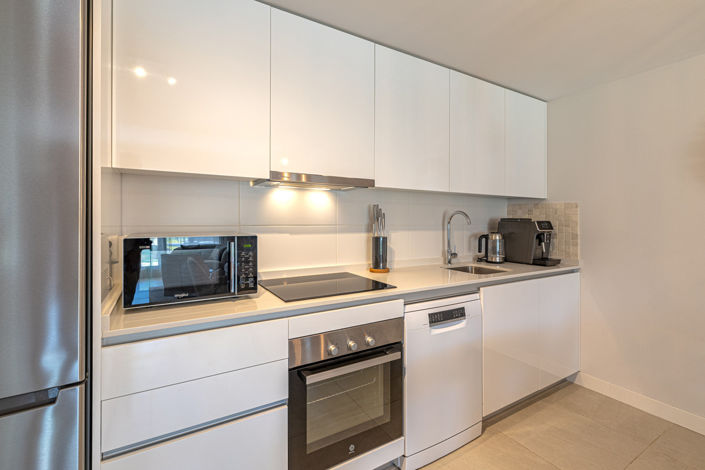 Image No.11-2 Bed Property for sale