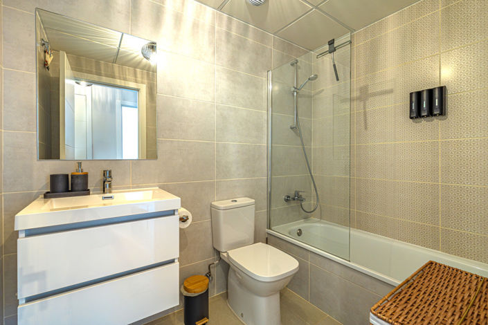 Image No.19-2 Bed Property for sale