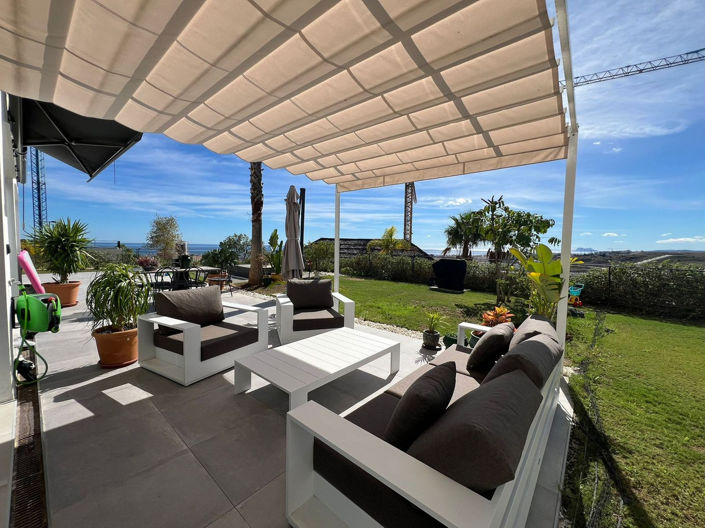 Image No.15-4 Bed Property for sale