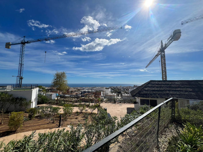 Image No.19-4 Bed Property for sale