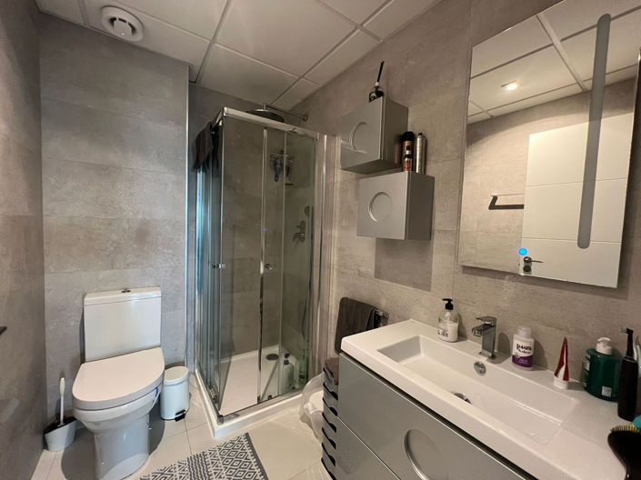 Image No.22-4 Bed Property for sale