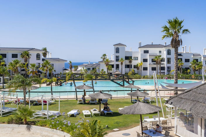 Image No.36-4 Bed Property for sale