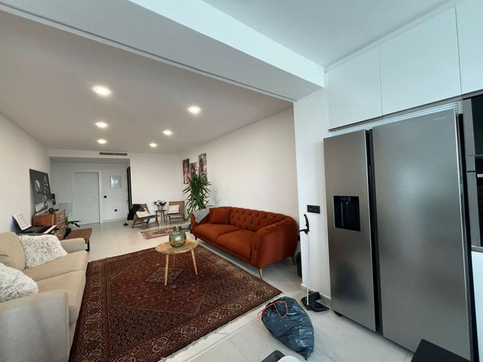 Image No.6-4 Bed Property for sale