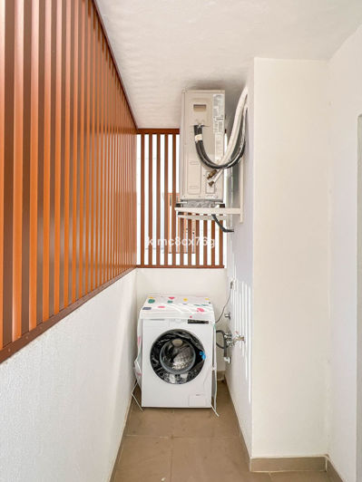 Image No.17-3 Bed Property for sale