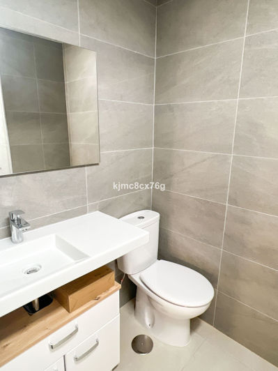 Image No.19-3 Bed Property for sale