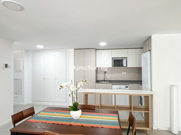 Image No.24-3 Bed Property for sale