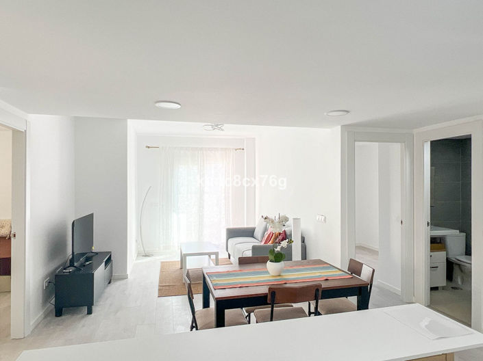 Image No.29-3 Bed Property for sale