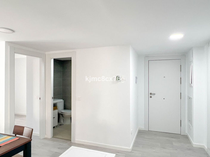 Image No.32-3 Bed Property for sale