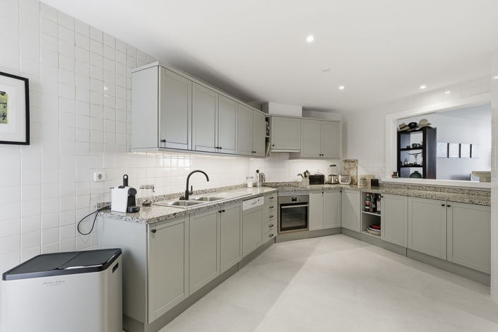 Image No.6-3 Bed Property for sale