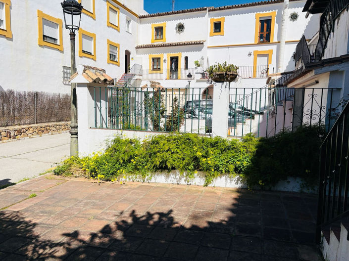 Image No.3-Propriété de 5 chambres à vendre à Estepona