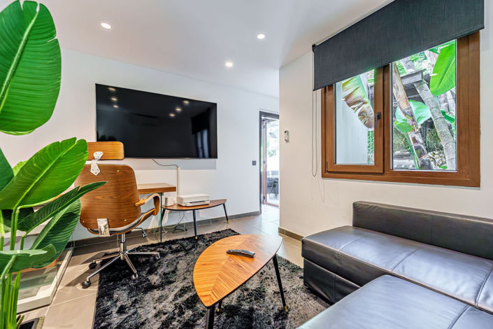 Image No.32-5 Bed Property for sale