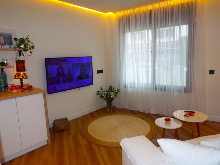 Image No.14-1 Bed Property for sale