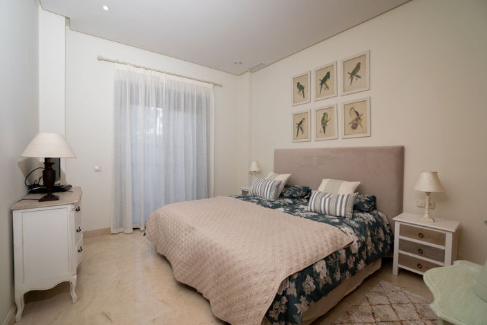 Image No.15-2 Bed Property for sale