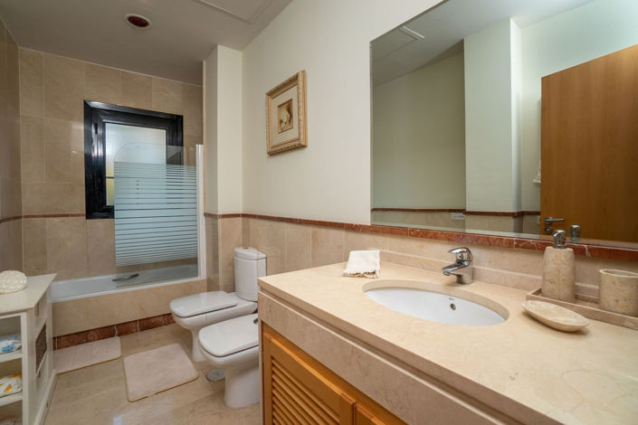 Image No.20-2 Bed Property for sale