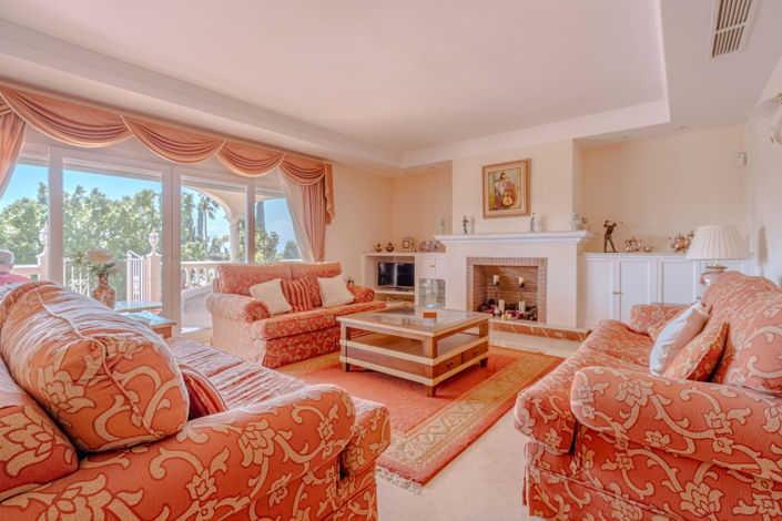 Image No.3-5 Bed Property for sale