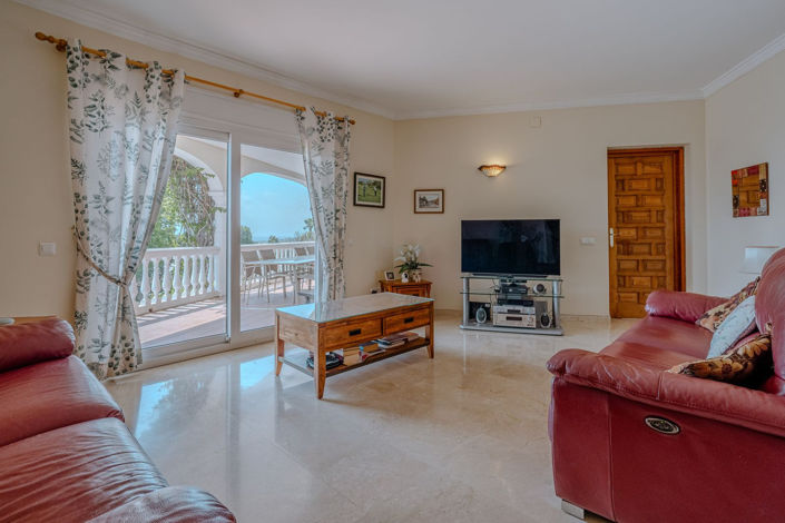 Image No.31-5 Bed Property for sale