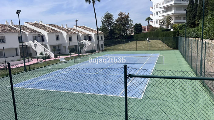 Image No.13-2 Bed Property for sale