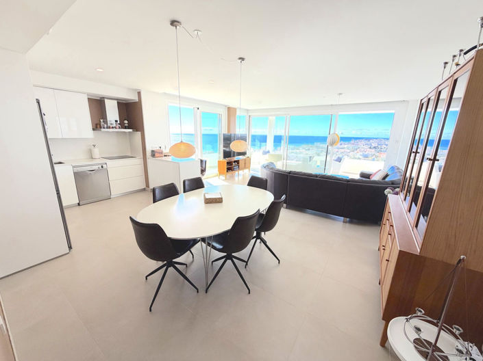 Image No.10-3 Bed Property for sale