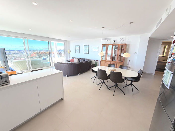 Image No.14-3 Bed Property for sale