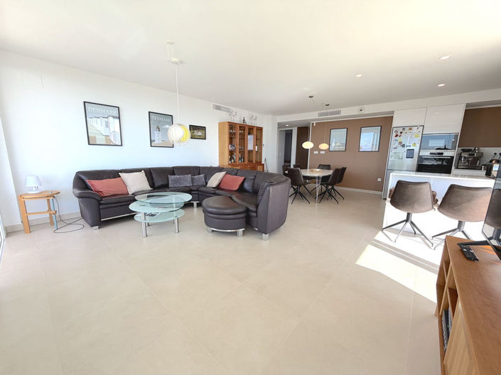 Image No.16-3 Bed Property for sale