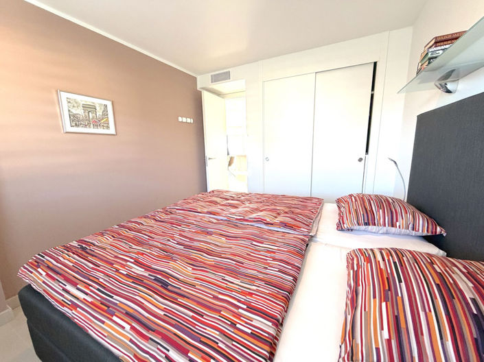 Image No.25-3 Bed Property for sale