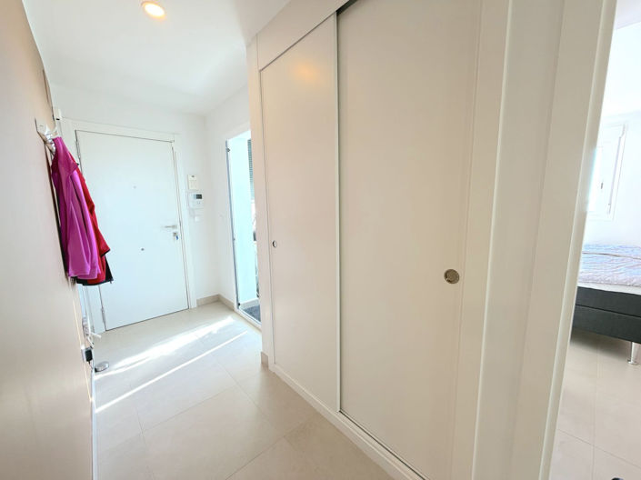 Image No.32-3 Bed Property for sale