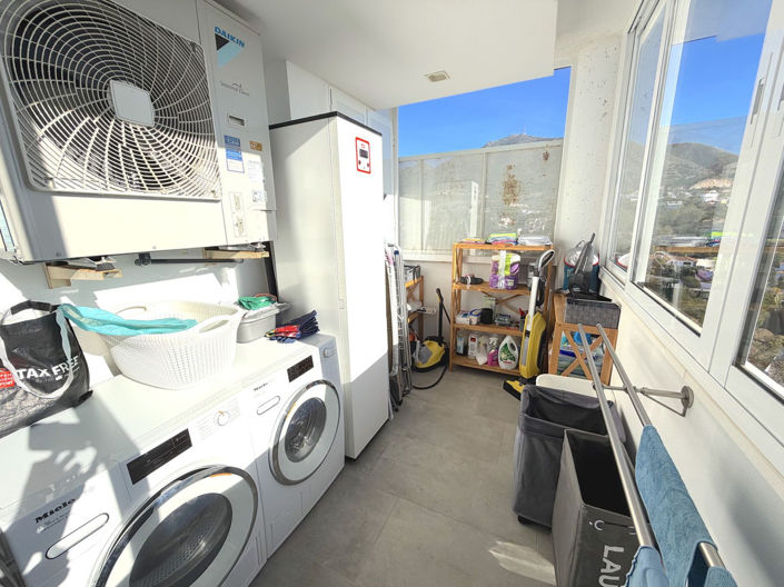 Image No.44-3 Bed Property for sale