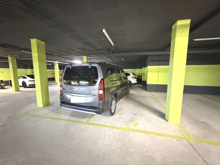 Image No.49-3 Bed Property for sale