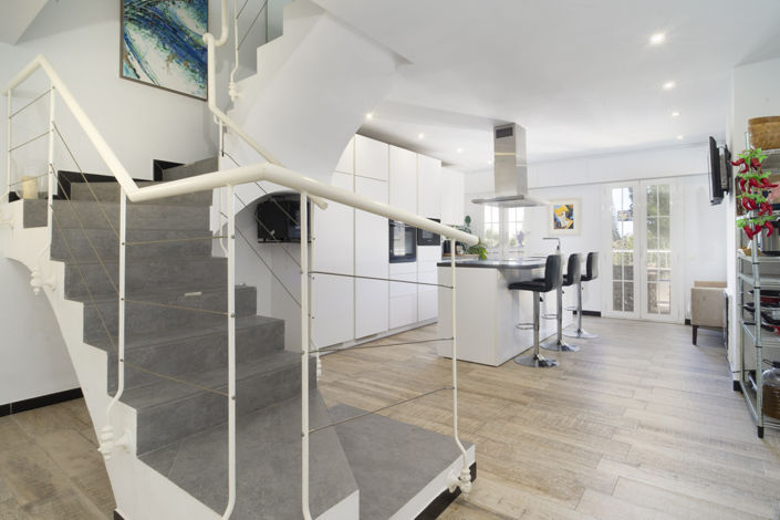 Image No.21-2 Bed Property for sale