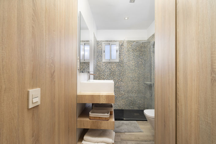 Image No.24-2 Bed Property for sale